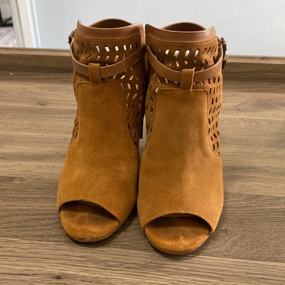 BCBGeneration sandal